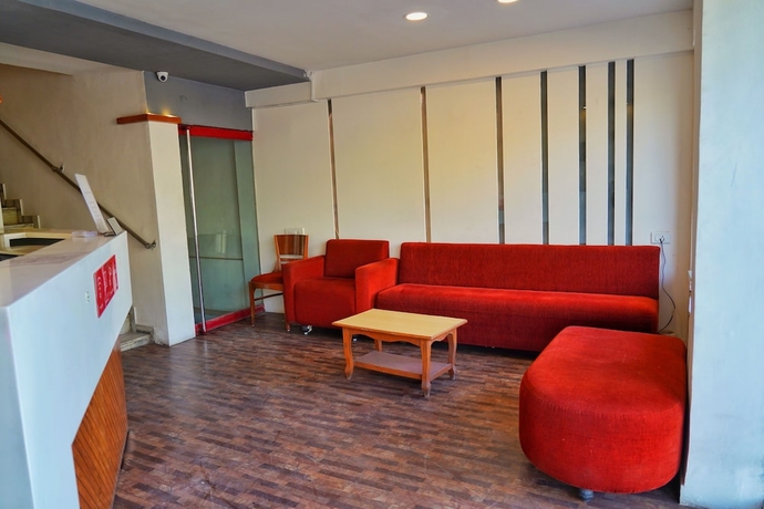 Imagen de los interiores del Hotel Riverfront, Ahmedabad. Foto 16