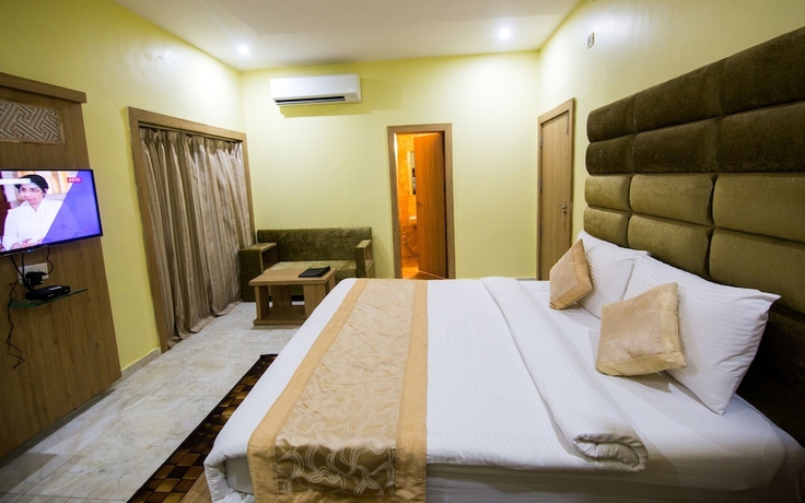 Imagen de la habitación del Hotel Riverfront Resort. Foto 10