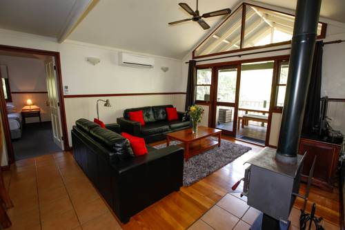 Imagen de la habitación del Hotel Riverglen Chalets. Foto 5