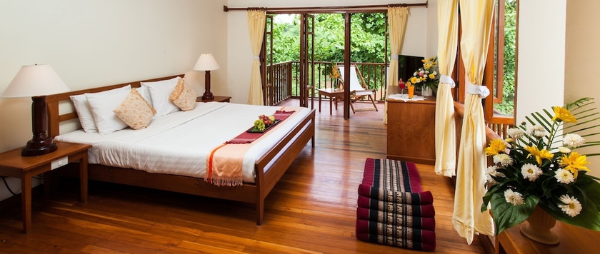 Imagen de la habitación del Hotel Riverhouse Resort. Foto 2