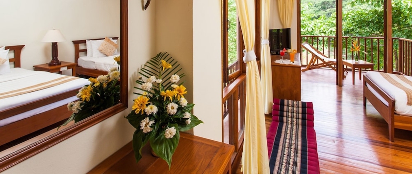 Imagen de la habitación del Hotel Riverhouse Resort. Foto 12