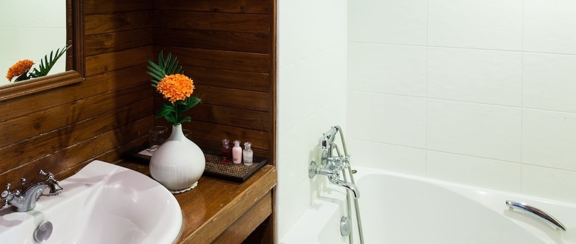 Imagen de la habitación del Hotel Riverhouse Resort. Foto 15