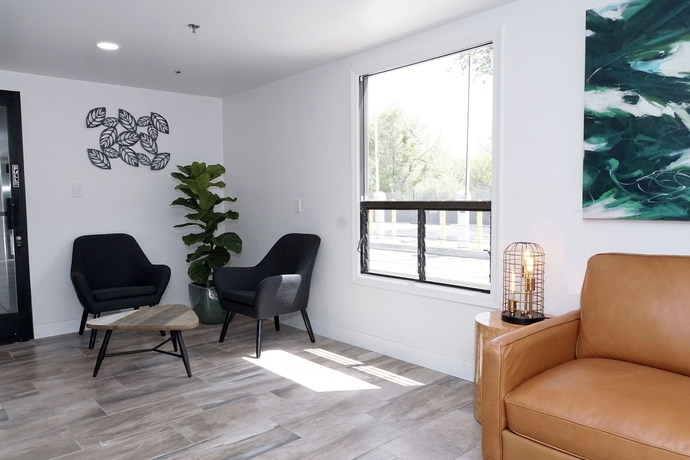 Imagen de los interiores del Hotel Riverleaf Inn Mission Valley. Foto 17