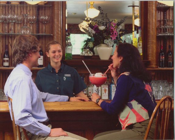 Imagen del bar/restaurante del Hotel Rivers Edge Resort. Foto 4