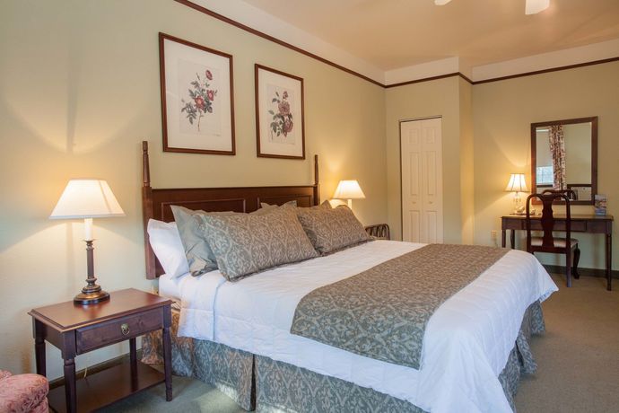 Imagen de la habitación del Hotel Rivers Edge Resort. Foto 13