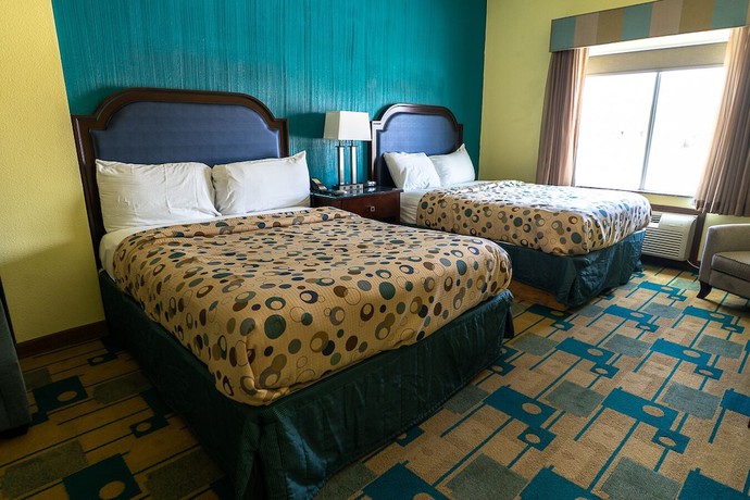 Imagen de la habitación del Hotel Rivers Inn and Suites. Foto 8