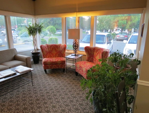 Imagen de los interiores del Hotel Riversage Billings Inn. Foto 18