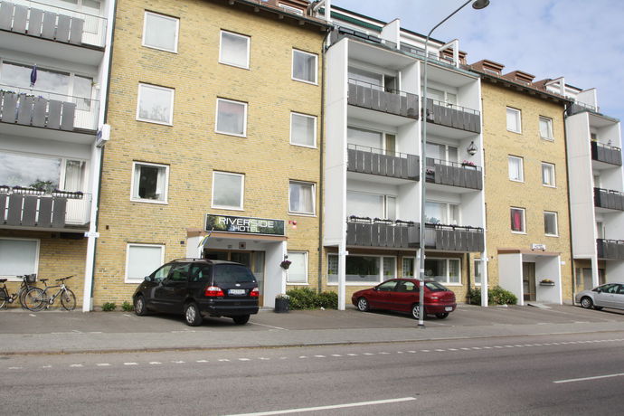 Imagen general del Hotel Riverside And Apartments. Foto 2