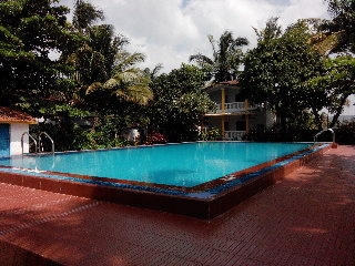 Imagen de la piscina del Hotel Riverside, Calangute. Foto 13