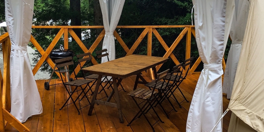 Imagen de la habitación del Hotel Riverside Glamping Nuts. Foto 11