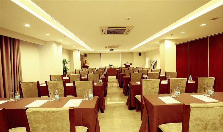 Imagen de los interiores del Hotel Riverside Hanoi. Foto 9
