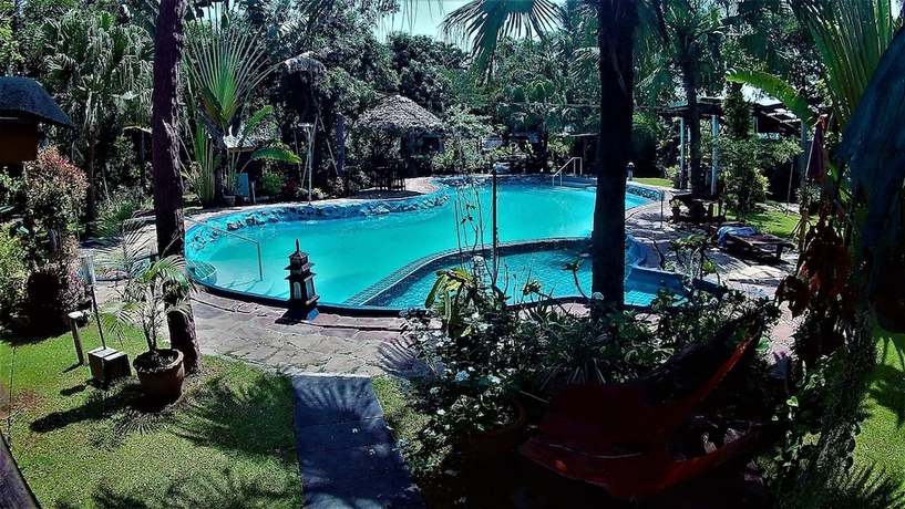 Imagen de la piscina del Hotel Riverside Homestay. Foto 15