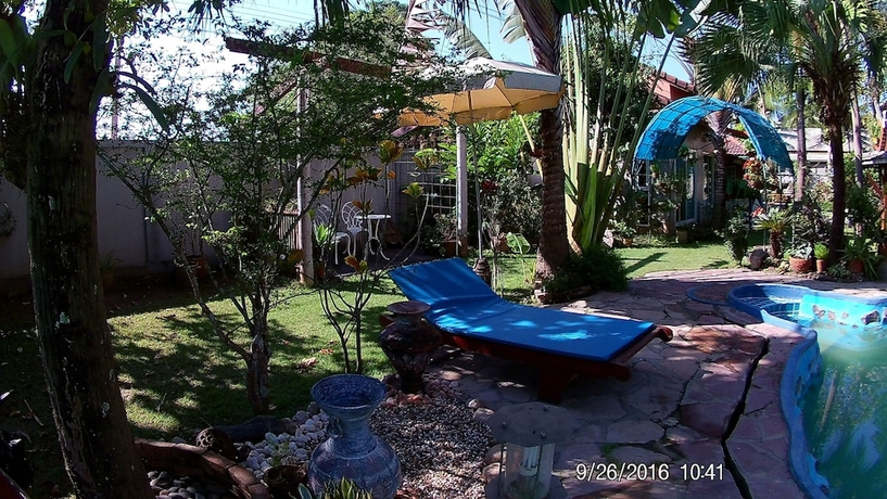 Imagen de la piscina del Hotel Riverside Homestay. Foto 18