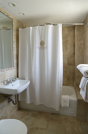 Imagen de la habitación del Hotel Riverside Hotel. Foto 12