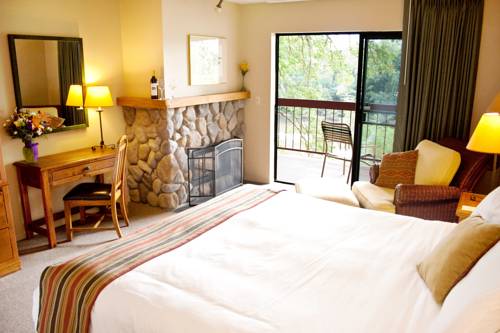 Imagen de la habitación del Hotel Riverside Inn. Foto 14