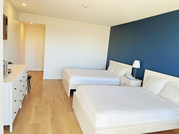 Imagen de la habitación del Hotel Riverside Inn. Foto 14