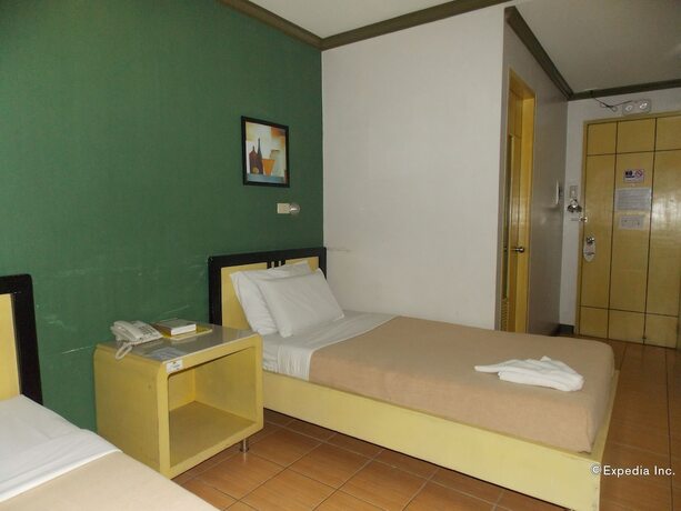 Imagen general del Hotel Riverside Inn, Iloilo. Foto 10