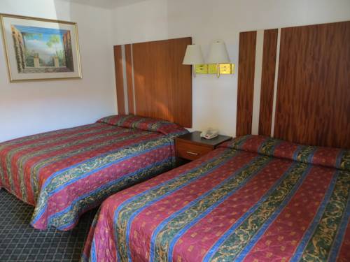 Imagen de la habitación del Hotel Riverside Inn and Suites. Foto 8