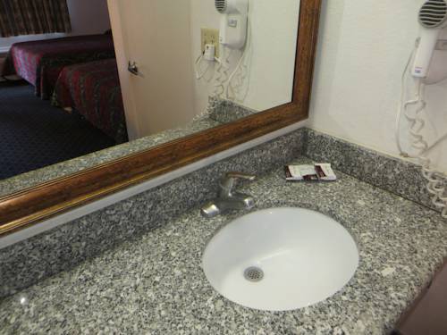 Imagen general del Hotel Riverside Inn and Suites. Foto 1