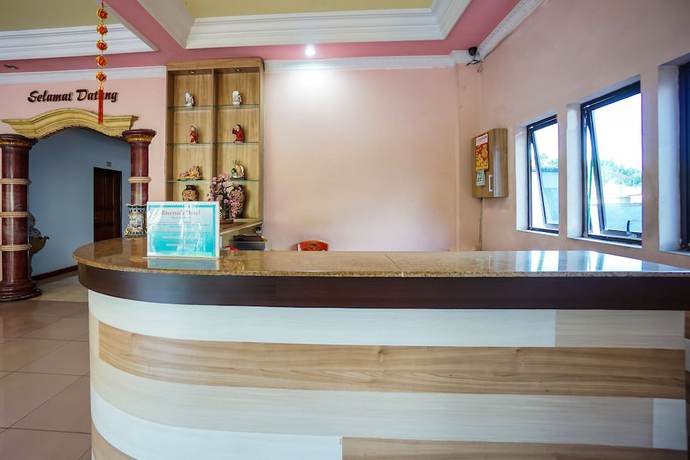 Imagen de los interiores del Hotel Riverside, Manado. Foto 20