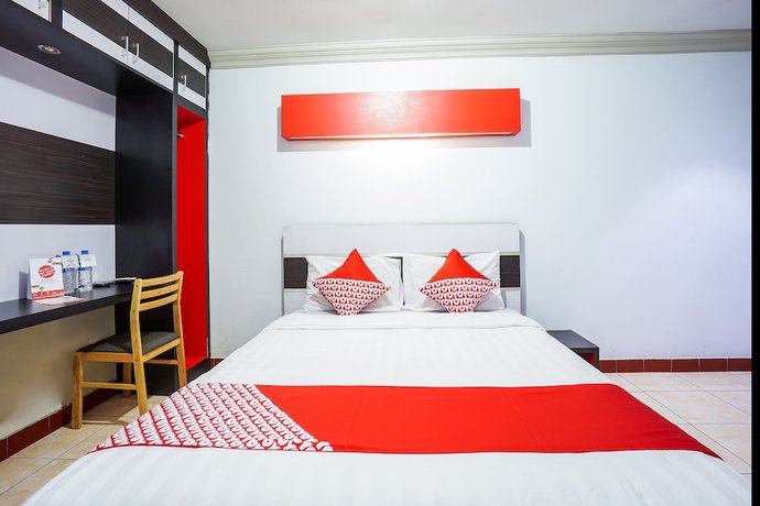 Imagen de la habitación del Hotel Riverside, Manado. Foto 12