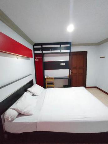 Imagen de la habitación del Hotel Riverside Manado. Foto 17