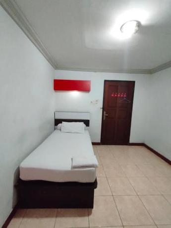 Imagen general del Hotel Riverside Manado. Foto 11