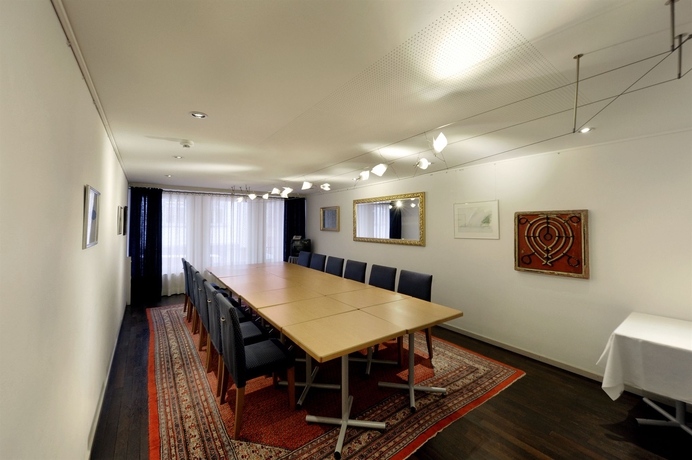 Imagen de los interiores del Hotel Riverside Merian. Foto 12