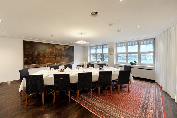 Imagen de los interiores del Hotel Riverside Merian. Foto 13