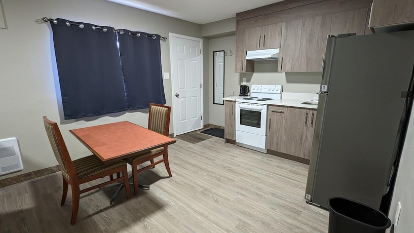 Imagen de la habitación del Hotel Riverside Motel, Medicine Hat. Foto 7