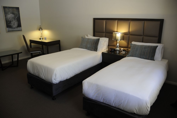 Imagen de la habitación del Hotel Riverside Oaks Golf Resort. Foto 7