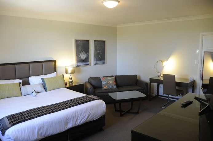Imagen de la habitación del Hotel Riverside Oaks Golf Resort. Foto 11