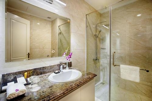 Imagen de la habitación del Hotel Riverside - Quang Binh. Foto 9