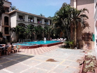 Imagen de la piscina del Hotel Riverside Regency Resort. Foto 15