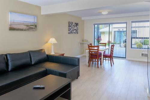 Imagen de la habitación del Hotel Riverside Resort, Area G (Mid-Oceanside). Foto 8