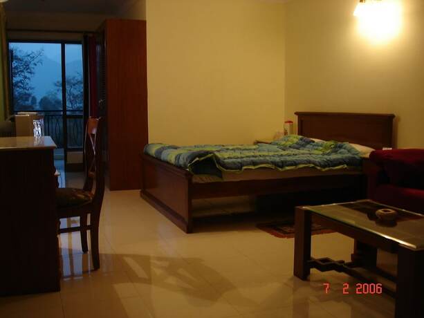 Imagen de la habitación del Hotel Riverside Resort, Pauri. Foto 17