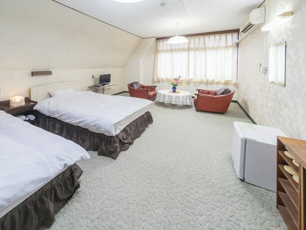 Imagen de la habitación del Hotel Riverside Shoei. Foto 23