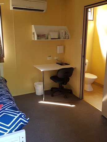 Imagen de la habitación del Hotel Riverside Tourist Park. Foto 14