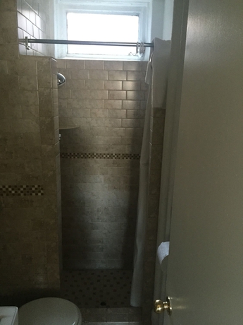 Imagen de la habitación del Hotel Riverside Tower Hotel. Foto 6