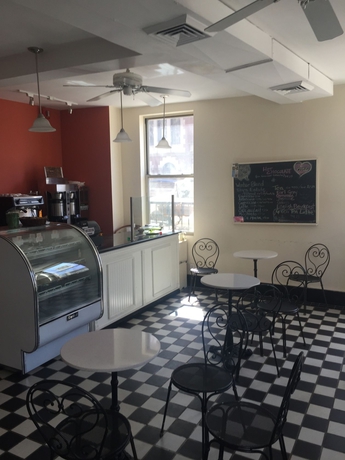 Imagen del bar/restaurante del Hotel Riverside Tower Hotel. Foto 4