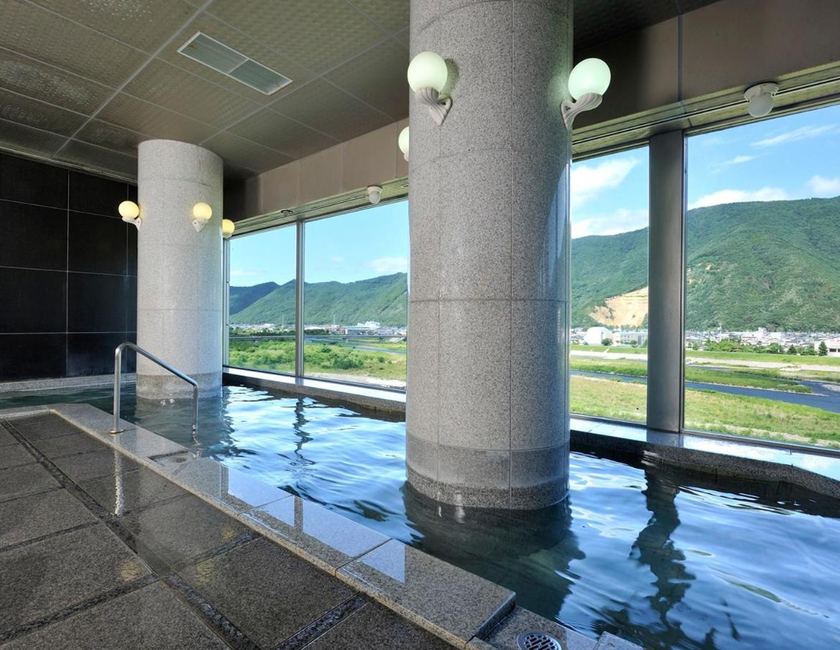 Imagen general del Hotel Riverside Uedakan. Foto 16