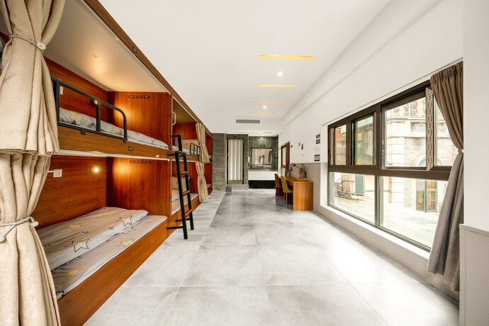 Imagen de la habitación del Hotel Riverside Youth Hostel. Foto 19