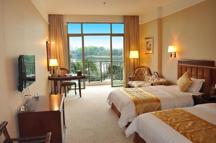 Imagen de la habitación del Hotel Riverside, Zhongshan. Foto 2
