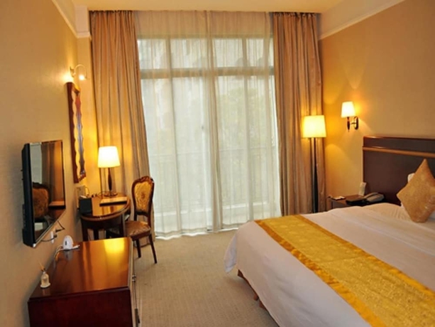 Imagen de la habitación del Hotel Riverside, Zhongshan. Foto 6