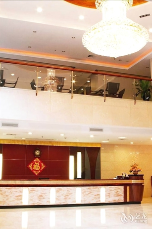 Imagen de los interiores del Hotel Riverside, Zhongshan. Foto 19