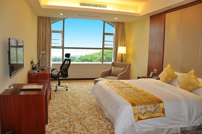 Imagen de la habitación del Hotel Riverside, Zhongshan. Foto 10