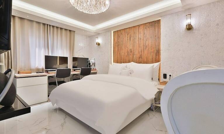 Imagen de la habitación del Hotel Riverside in February Gyeongsangbuk-do. Foto 18