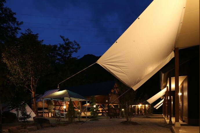 Imagen de los exteriores del Hotel Riverstone Minakamicampsite. Foto 30