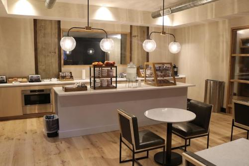 Imagen general del Hotel Riversuites At The Battery. Foto 11