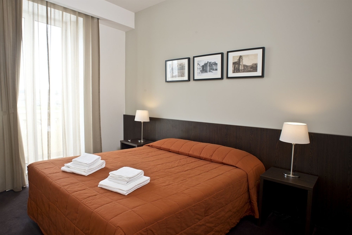 Imagen de la habitación del Hotel Riversuites. Foto 6